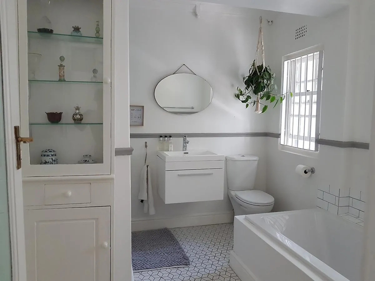 Gilmour Hill Bed & Breakfast Cape Town 4*,