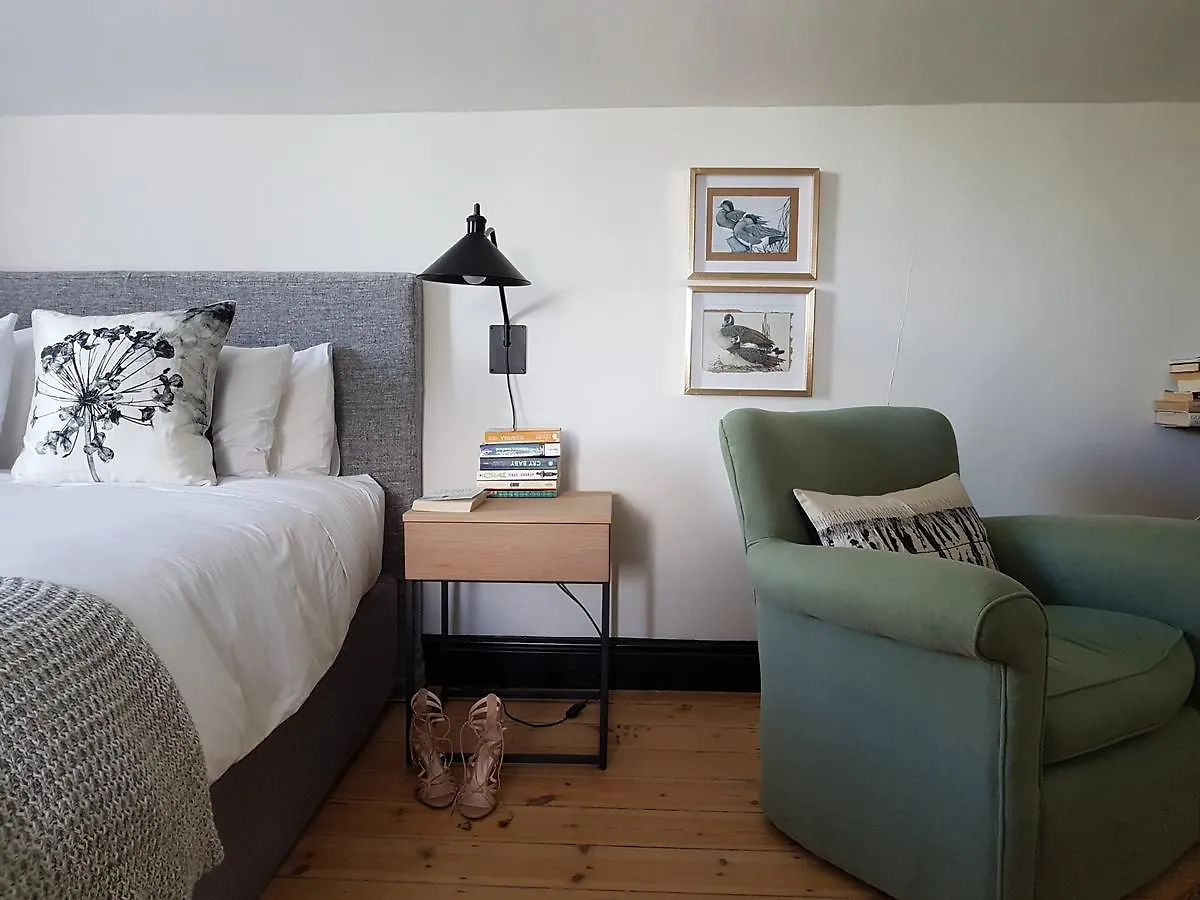 Gilmour Hill Bed & Breakfast Cape Town