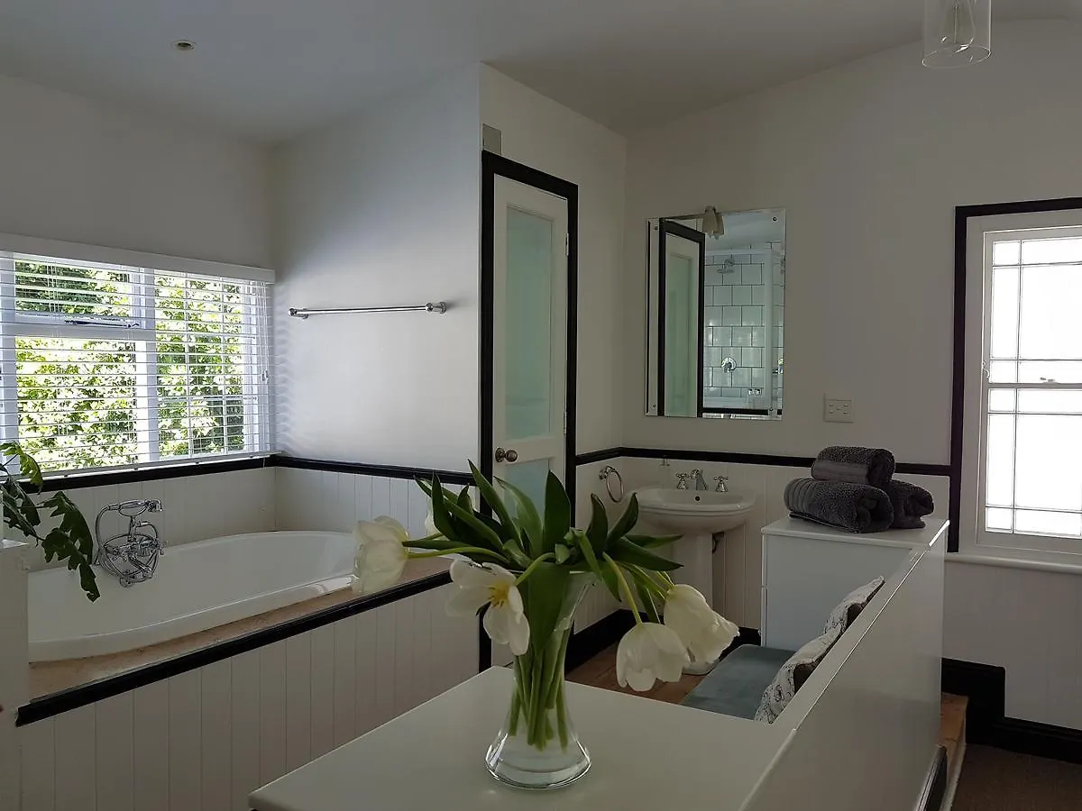 Gilmour Hill Bed & Breakfast Cape Town