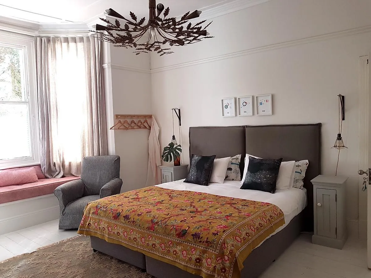 Gilmour Hill Bed & Breakfast Cape Town